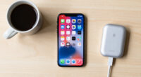 ScreenWall – Turn Old Phones Into Synced Widgets For Your Space